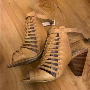 Brand new Vince Camuto heels